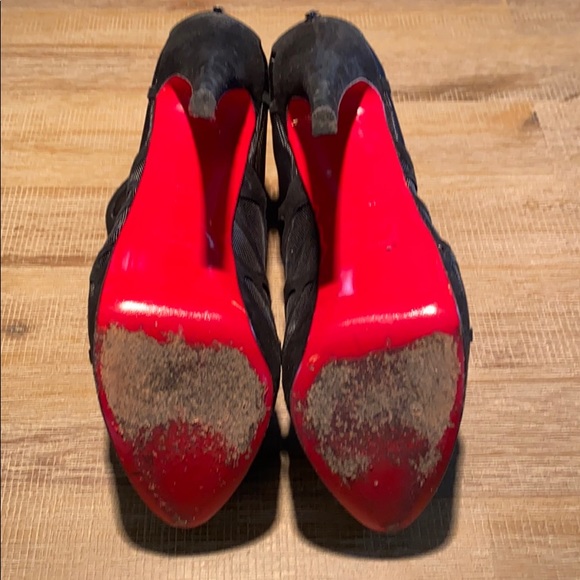 Christian Louboutin - Picture 6 of 6